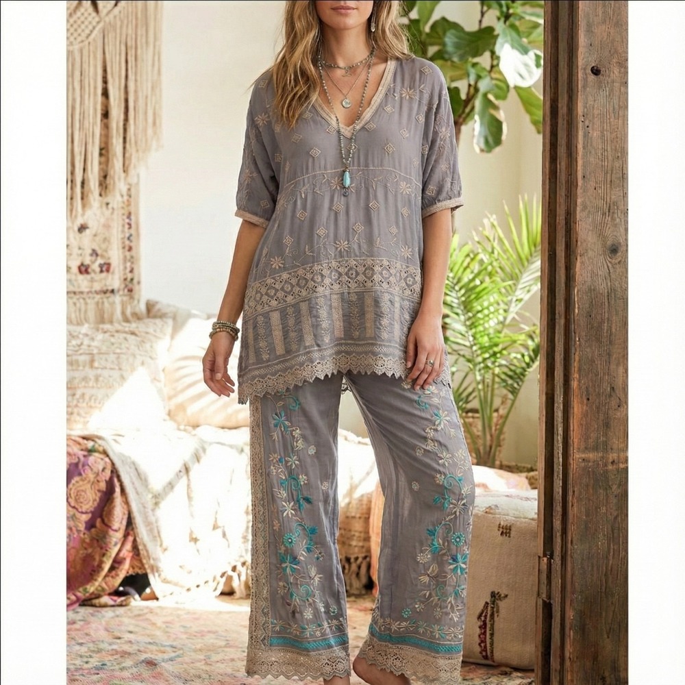 Johnny Was XS Embroidered Tunic Top Gray Boho Festival Western Coastal Lagenlook